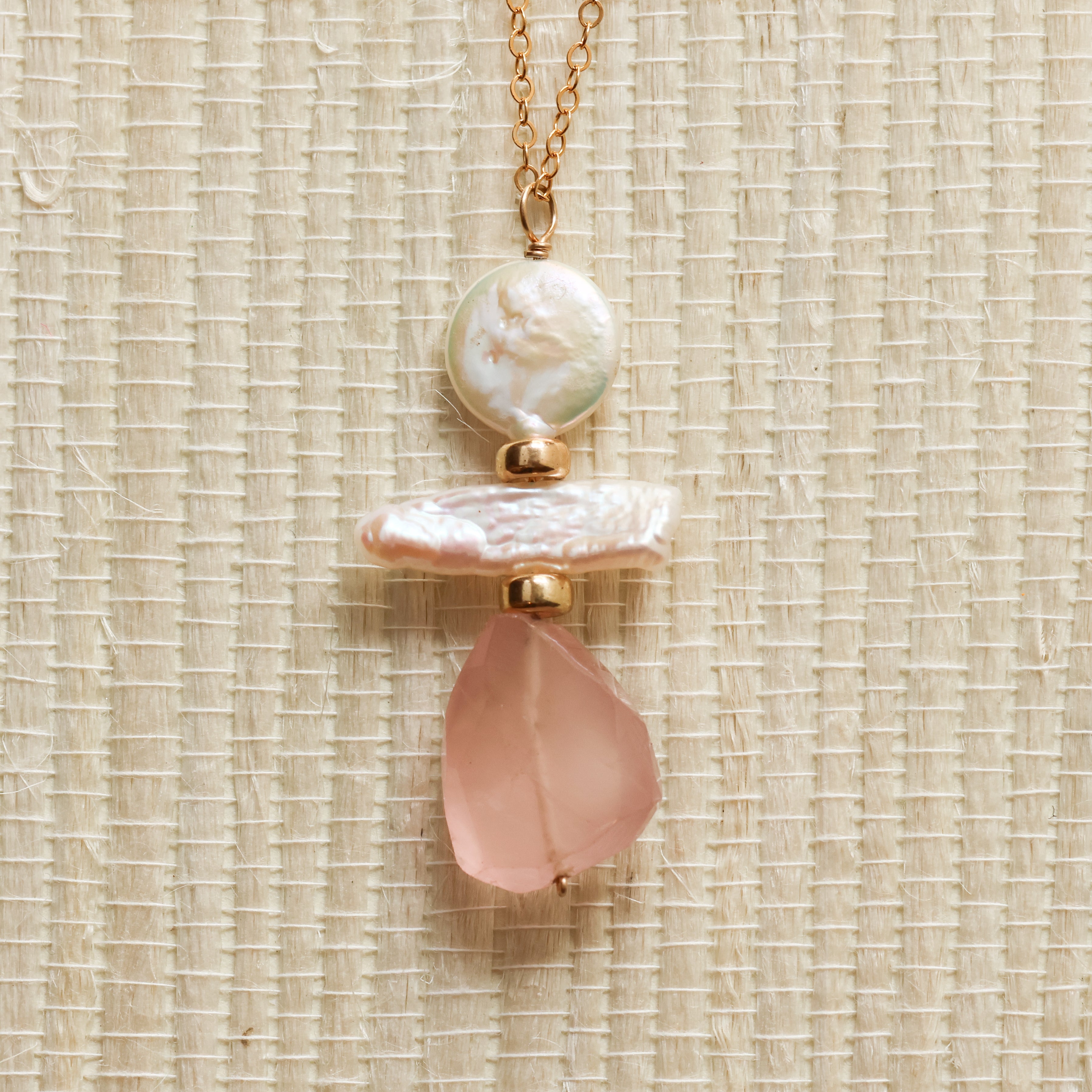 ROSE QUARTZ PEARL TALISMAN NECKLACE