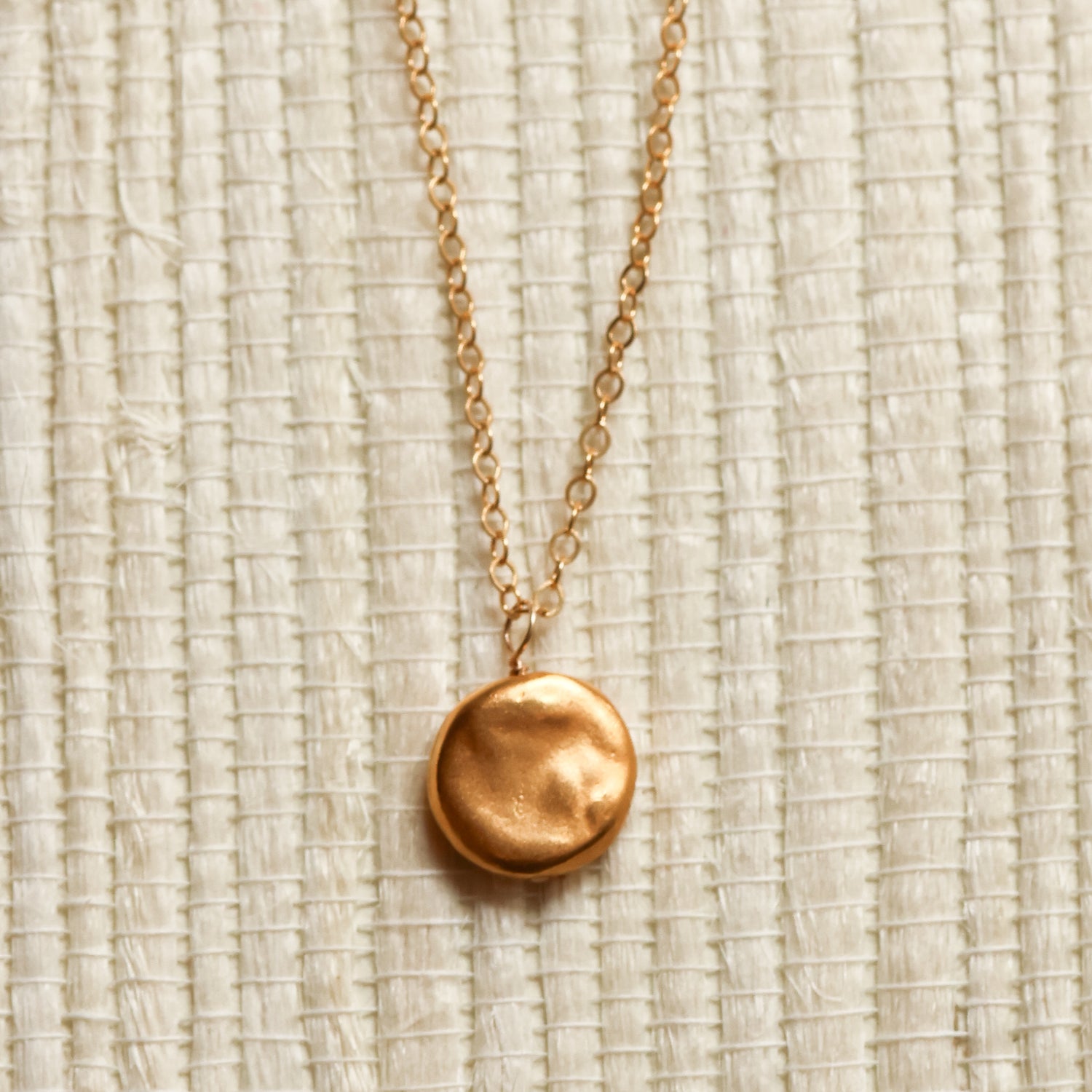 BAROQUE GOLD PEARL NECKLACE