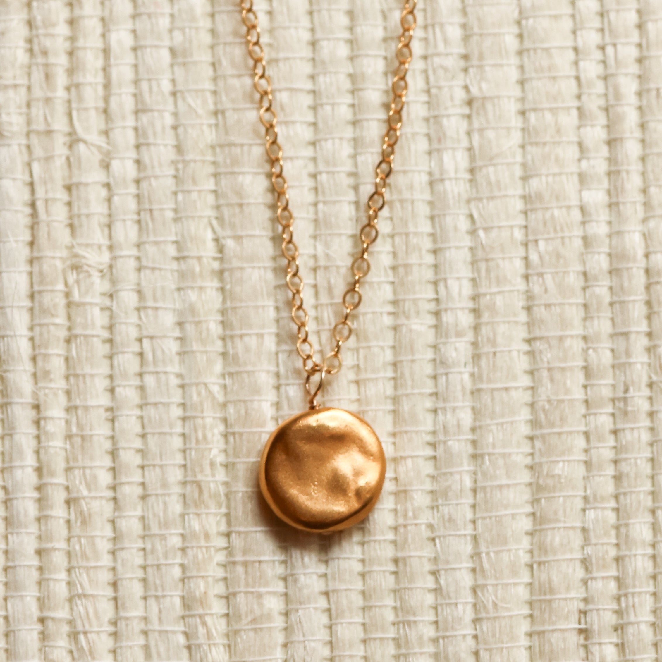 BAROQUE GOLD PEARL NECKLACE